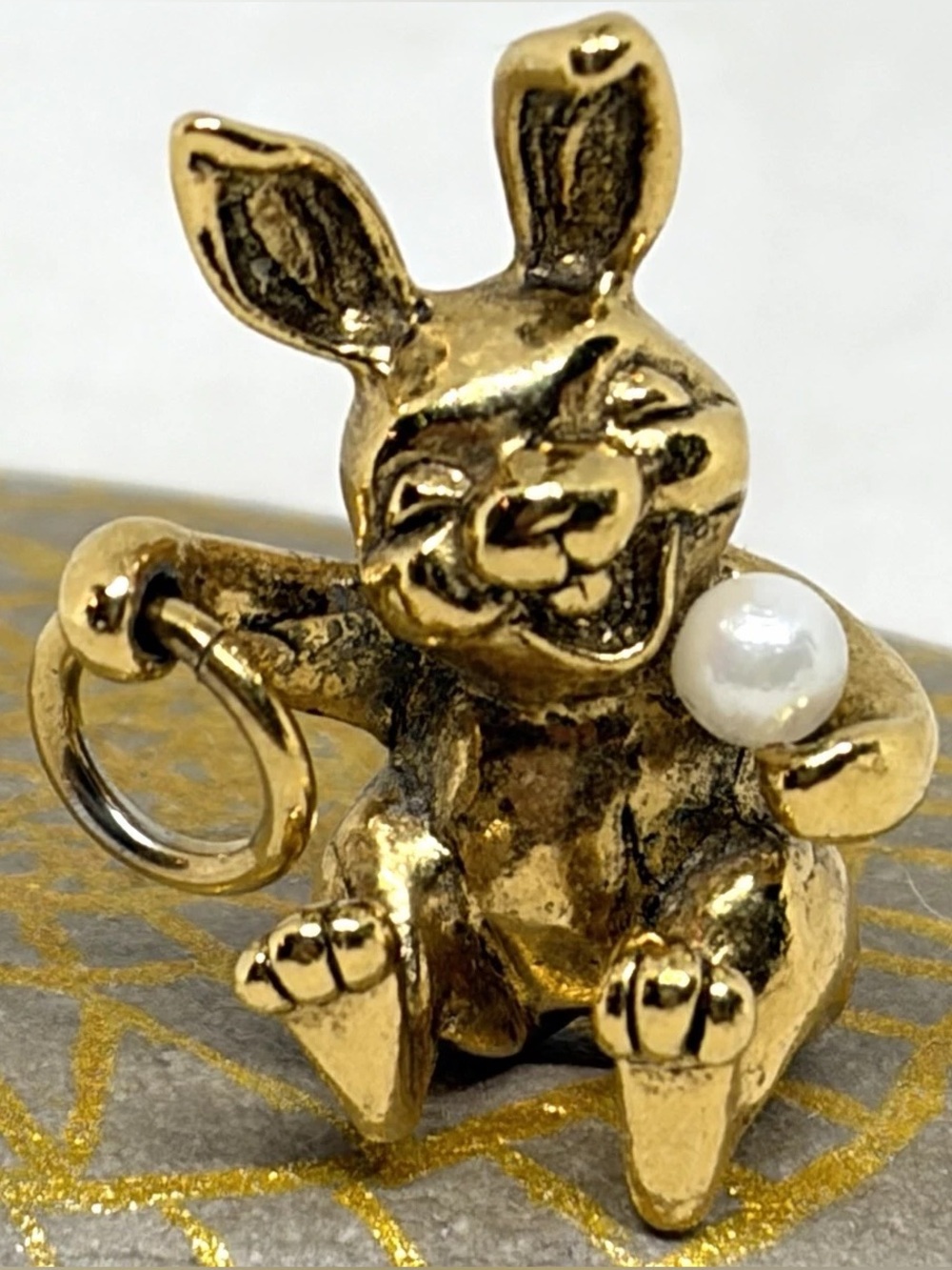 Vintage Franklin Mint Littlest Easter Bunny Rabbit Pearl Pendant Charm 1983